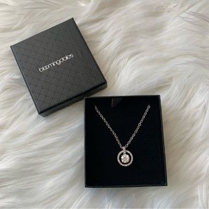 NIB Bloomingdale’s Fashion Jewelry Statement Necklace